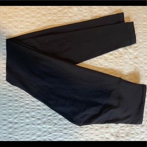 Black lululemon leggings